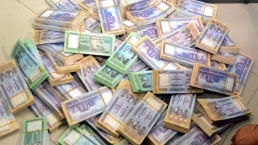 ভোটের টানা ছুটিতে হঠাৎ টাকার দরকার, যেভাবে সামাল দেবেন