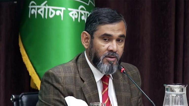 অনলাইনে নির্বাচন ও গণভোটের প্রচারণা চলতে পারে: ইসি সানাউল্লাহ