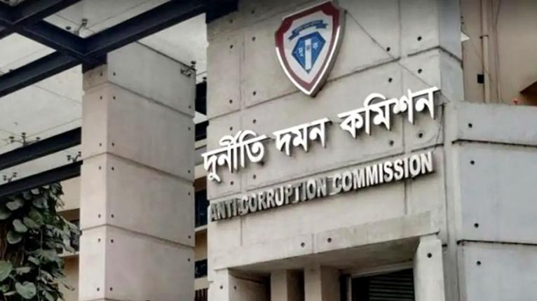 স্ত্রীসহ এনএসআই অতিরিক্ত পরিচালক আজিজুরের দেশত্যাগে নিষেধাজ্ঞা