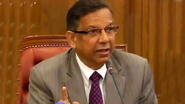 চাঁদাবাজি ও মানি লন্ডারিং মামলায় আনিসুল হকের দেশত্যাগে নিষেধাজ্ঞা