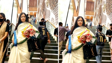 আড়ংয়ে ব্যাগ না পেয়ে ক্ষুব্ধ রুমিন ফারহানা, হাতে কাপড় নিয়ে শোরুম ত্যাগ