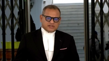 <small>সেনা কর্মকর্তাদের বিরুদ্ধে মামলা</small> কার নির্দেশ বা অনুরোধে এই তিন মামলা ট্রাইব্যুনালে দায়ের করা হলো, প্রশ্ন আইনজীবীর