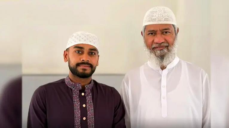 মিরাজকে নিয়ে জাকির নায়েকের নতুন পোস্ট, মুহূর্তেই ভাইরাল