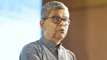 সন্ত্রাসবিরোধী মামলায় সাংবাদিক শওকত মাহমুদ গ্রেফতার