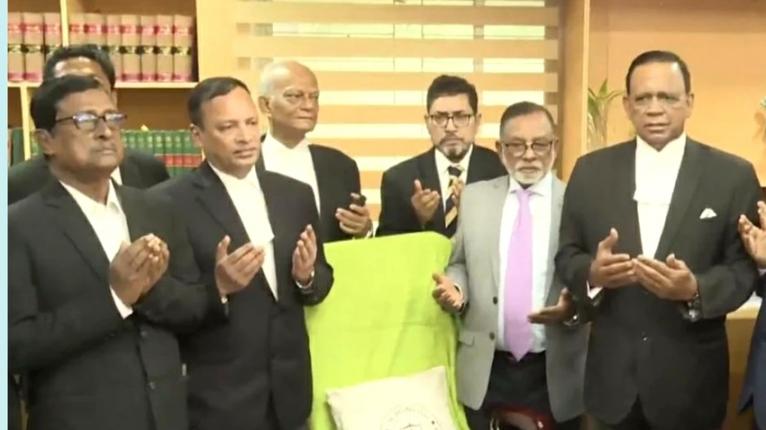 অনিয়মে জড়িত আইন কর্মকর্তাদের বিরুদ্ধে ব্যবস্থা নেওয়া হবে: অ্যাটর্নি জেনারেল