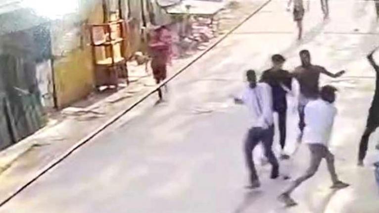 আবারও মোহাম্মদপুরে কুপিয়ে হত্যা