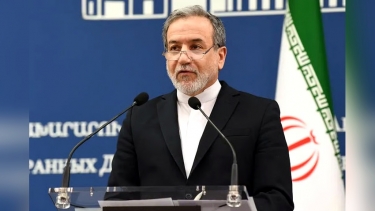 ‘যুক্তরাষ্ট্রকে সিদ্ধান্ত নিতে হবে, ইসরায়েলের মাধ্যমে যুদ্ধ চালাবে নাকি যুদ্ধবিরতি পালন করবে’