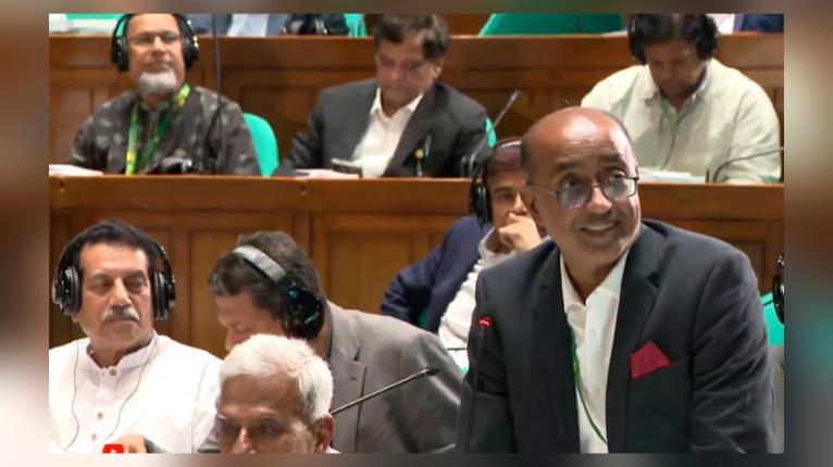 সব ধরনের সংস্কার সংবিধানের কাঠামোর ভেতরেই হবে: আইনমন্ত্রী