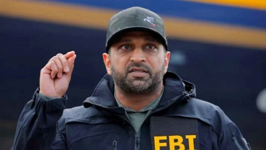 এফবিআই পরিচালককে নিয়ে বিস্ফোরক রিপোর্ট ‘যেকোনো সময় বরখাস্ত’