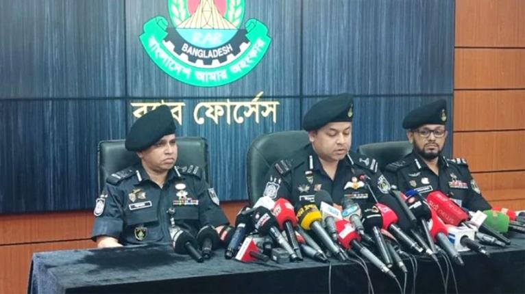 গুরুতর আহত অবস্থায় বুলেট বৈরাগীকে অটোরিকশা থেকে ফেলে দেয় চক্রটি: র‍্যাব