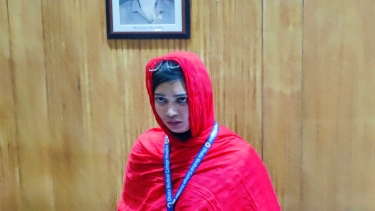 চিকিৎসক সেজে ঢামেকে ঘুরছিলেন টিকটকার, যেভাবে পড়লেন ধরা