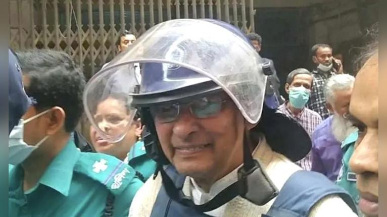 ইনুকে ‘টেনশন না করতে বলা’ দুই কনস্টেবল শাস্তির আওতায়