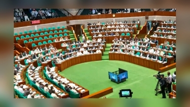 সরকারি চাকরিতে প্রবেশের বয়সসীমা সর্বোচ্চ ৩২ বছর করে বিল পাস