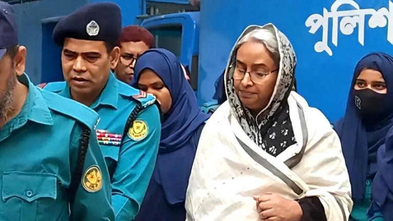 চাঁদপুরে তিন মামলায় দীপু মনিকে শোন অ্যারেস্ট দেখানো হলো