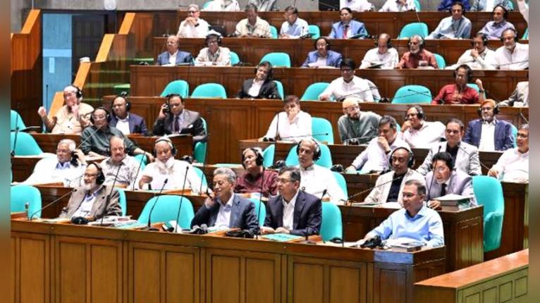 ‘কনটেন্ট ক্রিয়েটর’ পরিচয়ে অনুমতি ছাড়া ভিডিও প্রচার করলে দ্রুত বিচার