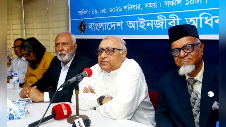 একসময় আইনজীবীরা সংসদে যেতেন, এখন ব্যবসায়ীরা যাচ্ছেন: মহসিন রশিদ