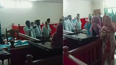 বরগুনায় এজলাসে দুই আইনজীবীর পাল্টাপাল্টি জুতা নিক্ষেপ, হাতাহাতি