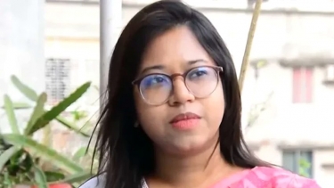 সংরক্ষিত আসনের গেজেট স্থগিতের অনুরোধ এনসিপি নেত্রী মনিরার