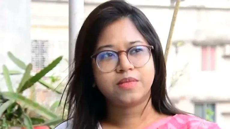 সংরক্ষিত আসনের গেজেট স্থগিতের অনুরোধ এনসিপি নেত্রী মনিরার