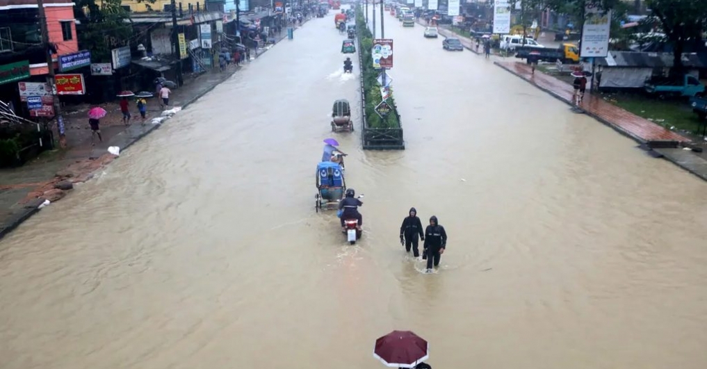 Dhaka sinks, again, as monsoon intensifies