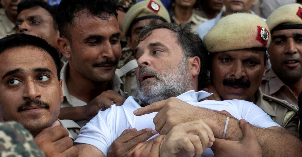 Rahul Gandhi detained during Congress march over police action on students