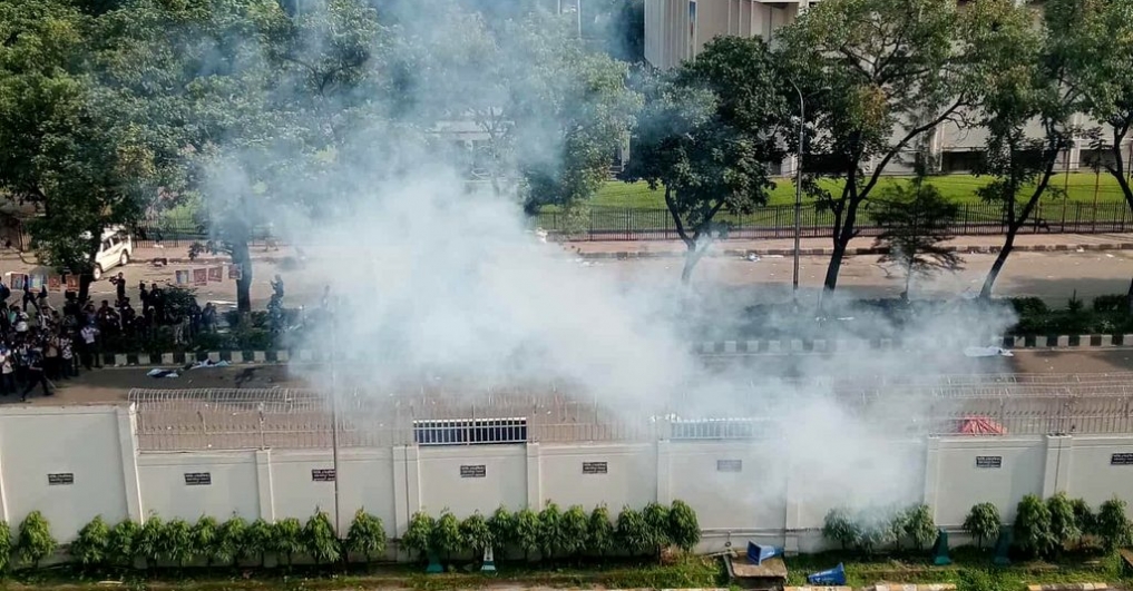 Protesting HSC examinees return to parliament area hours after police dispersal