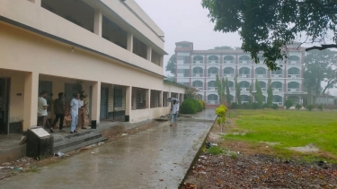 নিয়োগ বাণিজ্যের পর এবার ২০ লাখ টাকা আত্মসাৎ: আলমডাঙ্গার নিগার সিদ্দিক কলেজে লুটপাটের মহোৎসব!