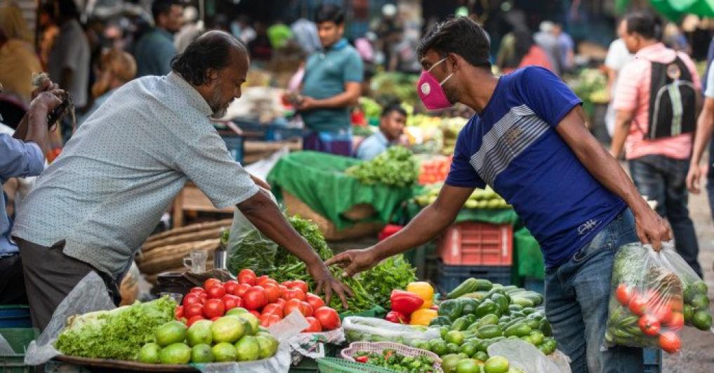 Rising fuel costs drive up prices of daily essentials in Dhaka